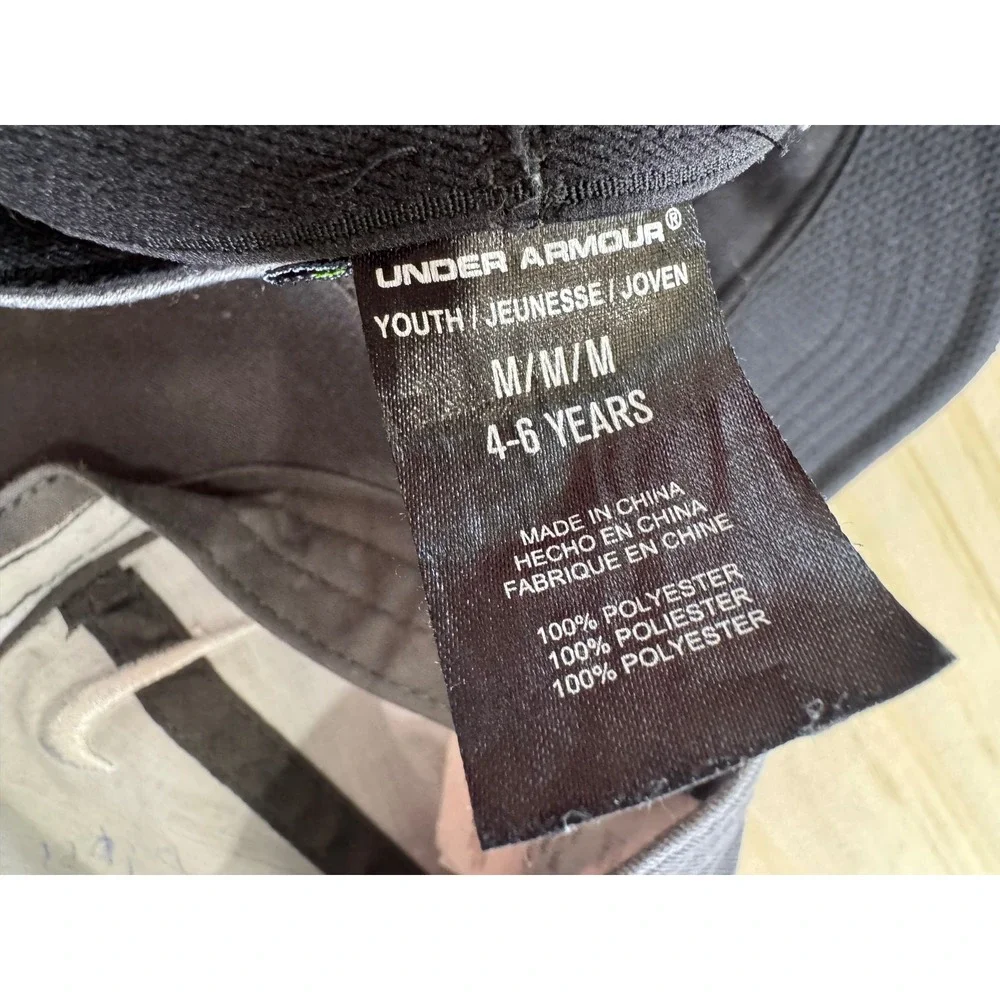 Kids Nike and Under Armour Baseball‎ Hats Bundle Grey Neon Green Size 4-7 Years